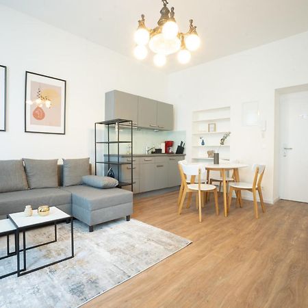 Spacious Apartment With Huge Shared Terrace And Grill Located Between City Centre And Donau River Viyana Dış mekan fotoğraf